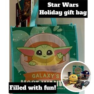 Star Wars Green Holiday Gift Bag
